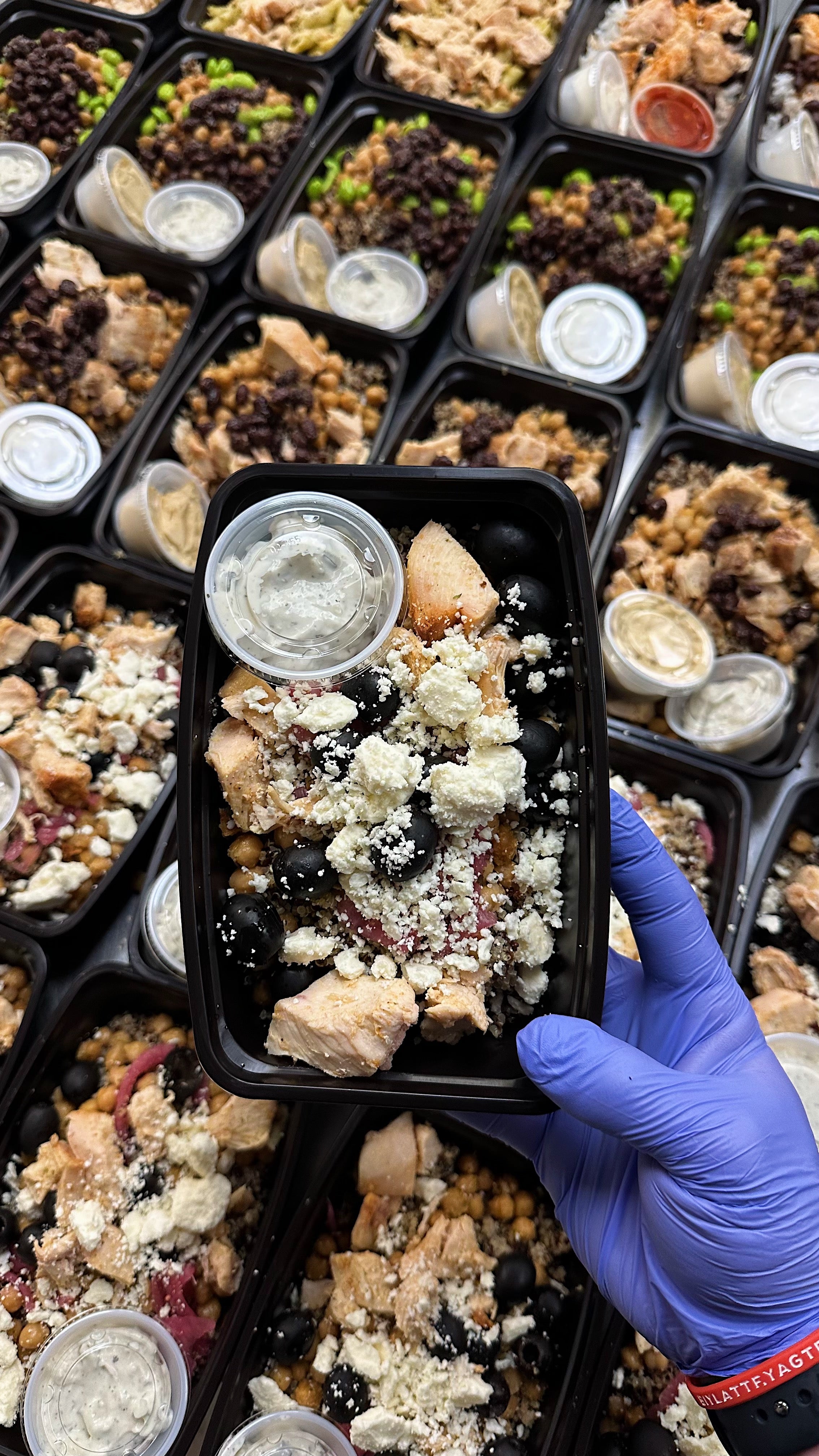 #04 - Mediterranean Quinoa Power Bowl